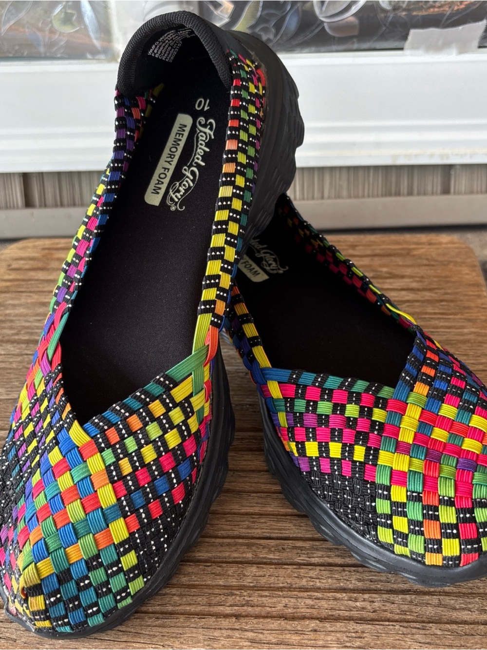 Faded Glory Multicolor Woven Slip-On Flats - Black Sole women’s 10